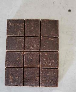 Fournisseur en gros de cubes allume-feu à haute flamme pour un allumage facile du charbon de bois dans les grils, disponible au prix d'usine - Product Image 5