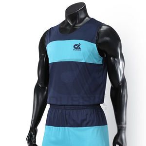 Uniformes de Baloncesto de Invierno de Primera Calidad, Color Personalizado, Antibacterianos, de Secado Rápido, Sin Mangas, 100% Poliéster, Fabricación y Servicios OEM - Product Image 4