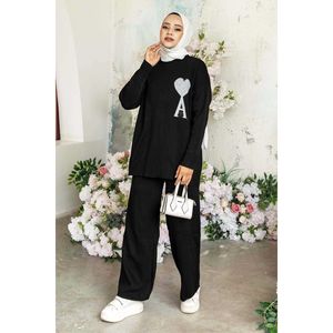 Hijab Bordado Corazón Conjunto 2 Piezas Negro - Product Image 2
