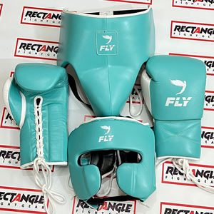 Ensemble de boxe de qualité supérieure avec logo personnalisé, dernier modèle, super confortable, en cuir professionnel, pour le kickboxing - Product Image 1