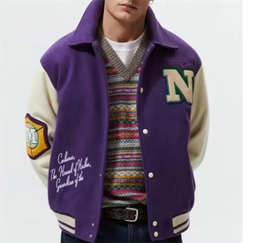 Vestes universitaires d'hiver personnalisées pour hommes, col montant, style letterman à la mode avec logos en chenille, design en cuir de laine brodé - Product Image 1