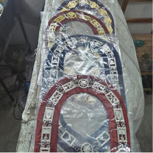 Collar de Cadena Metálica para Traje de Regalia Masónica Shriner, Diseño Popular, Económico y de Primera Calidad, en Terciopelo Rojo - Product Image 6