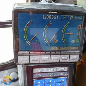 รถขุดขนาดเล็ก Komatsu PC70 มือสอง น้ำหนักใช้งาน 20 ตัน ชั่วโมงการทำงานต่ำ ราคาถูก - Product Image 4