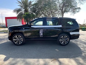 NUOVISSIMO Cadillac Escalade Sport SUV 2026, 499 CV, 7 Posti, 8 Cilindri, Cambio Automatico, Benzina, Guida a Sinistra - Product Image 5