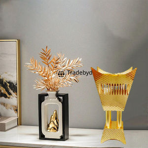 Quemador de Incienso de Metal de Primera Calidad Hecho a Mano, Elegante Mukhbar Árabe Antiolor para Decoración del Hogar y Relajación - Product Image 1
