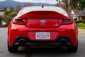 GR86 Premium Dark Turbo R15 Coupé Sportif d'occasion 2024 à vendre – Conception Dynamique et Agile, Intérieur Cuir Léger, Puissance Optimisée - Product Image 5