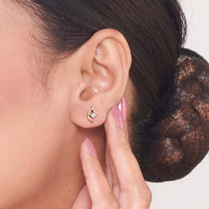 Boucles d'oreilles à clous en diamant Comet Charm - Product Image 2