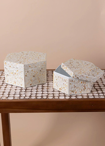 Caja de Joyería Decorativa Hexagonal Hecha a Mano, Ecológica, con Tapa de Nácar, Color Blanco Natural, Venta al Por Mayor en Vietnam - Product Image 3