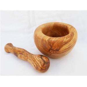 Mortero y mazo de madera que ofrece estabilidad para moler especias, hierbas, raíces y mezclas de forma eficaz y consistente. - Product Image 1