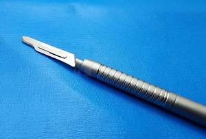 ด้ามมีดผ่าตัดทางทันตกรรมสแตนเลสแบบถอดใบมีดได้ง่าย ใบมีดแบบถอดได้เอง ใช้ซ้ำได้ ฆ่าเชื้อได้ ใช้ในงานผ่าตัดทั่วไป - Product Image 4