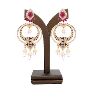 Pendientes elegantes chapados en oro AD, Pendientes colgantes AD, cobre y latón, exportación de joyería artificial de lujo, exportación de joyería de imitación. - Product Image 1