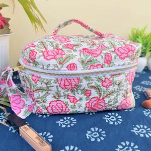 Neceser de Viaje Vintage Indio de Algodón Suave con Cremallera, Estampado Floral Hecho a Mano, Resistente al Agua, Duradero y Ecológico - Product Image 1