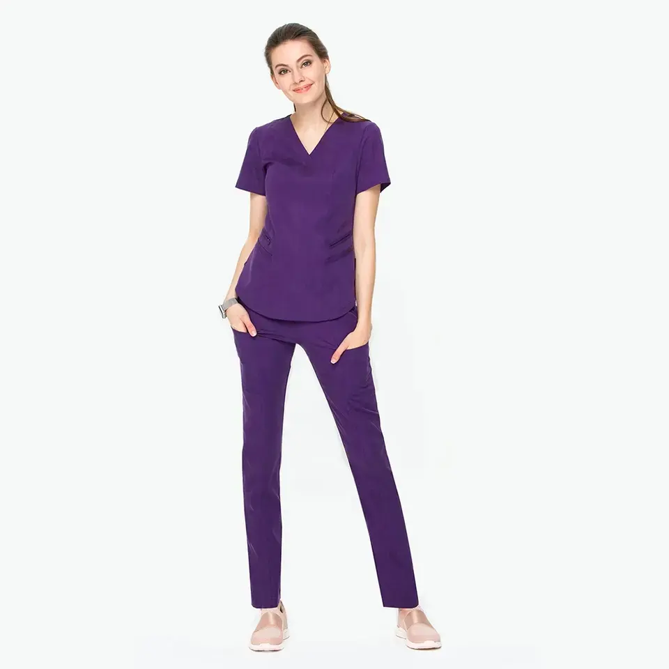 Elegante excelente calidad precio barato Unisex bata de laboratorio de manga corta OEM mujeres médico enfermera Scrub uniformes clínicos