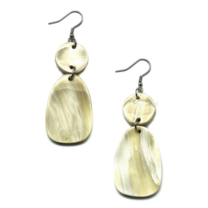 Pendientes de cuerno de búfalo personalizados, accesorios de moda natural, pendientes de araña de cuerno de buey para mujeres y niñas, joyería de moda - Product Image 1