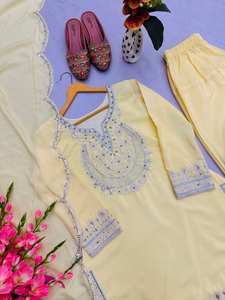 Conjunto de Salwar Kameez Corto por Encima de la Rodilla, Color Amarillo Pastel, Bordado, de Lujo, con Dupatta, en Tela Chifón y Georgette - Product Image 6