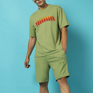 Vêtements d'été décontractés Vêtements pour hommes Ensemble chemise et short deux pièces Streetwear survêtement homme personnalisé avec logo sérigraphié - Product Image 1