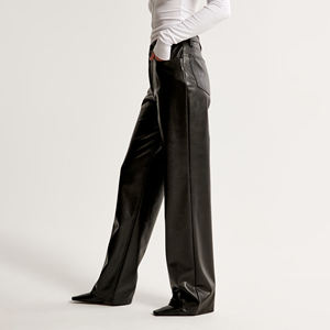 Pantalón de cuero verde personalizado para mujer Nuevo diseño Vuelo de invierno de gran tamaño XL Casual al aire libre con logotipo y cintura media delantera plana - Product Image 3