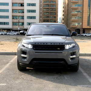 Range Rover Evoque Dynamic Plus d'occasion gris, 5 places, 4.0L, automatique, SUV, essence - Product Image 1