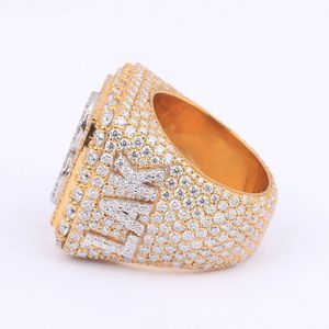Anillo de compromiso de Halo de diamante con corte de cojín azul con acentos para anillo de mujer - Product Image 3