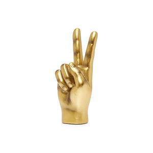Decoración del hogar, escultura de adorno, mano humana, Color dorado, escultura de mesa de aluminio, uso para decoración navideña - Product Image 1