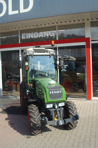 Tracteur agricole Fendt 4x4 de haute qualité avec transmission par engrenages, moteur 25 CV, pompe, boîte de vitesses, composants essentiels, roulement et moteur - Product Image 2