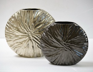 Vase moderne en aluminium de conception de feuille solide Vase de table moderne en métal Vase à fleurs côtier en fer au prix de gros - Product Image 4