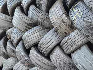 Neumáticos Usados de Alta Calidad para Automóviles de Pasajeros al por Mayor |   Neumáticos Radiales PCR 205/60R16 de 16-20 Pulgadas |   Neumáticos de Caucho de Grado A para Reemplazo - Product Image 4