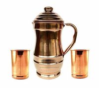 Pichet à boire en cuivre personnalisé de bonne qualité avec table de mariage en verre pichet à eau décoratif en cuivre pur en métal bénéfique pour la santé