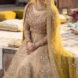 NEW STUNNING BRIDAL <b>BLOUSE</b>, LEHENGA & CONTRAST DUPATTA DRESS WITH BEAUTIFUL DABKA ZARI EMBROIDERY WORK for WEDDING = 2024 - Product Image 1