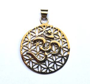 Colgante personalizado de 5 cm para mujer, de Color dorado, de latón, con símbolo de Yogo OM sándalo - Product Image 2