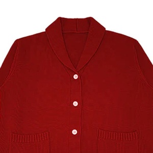 Pull cardigan universitaire coupe ample avec logos boutonné Letterman pour hommes pour l'équipe de cheer Cardigan en tricot personnalisé OEM - Product Image 4