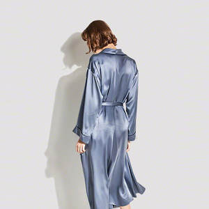 Robes en soie pour femmes fabriquées au Pakistan Robes en soie pour femmes en vente chaude Robes en soie pour femmes de taille personnalisée - Product Image 2