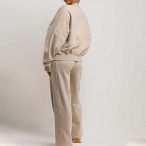 Ensemble de survêtement bleu marine pour femmes avec rayures, veste élégante et pantalon large, tenue décontractée confortable pour se détendre - Product Image 2