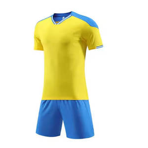 Camiseta de fútbol para hombre de poliéster 2025 transpirable de alta calidad 100%, uniforme de fútbol con logotipo personalizado, servicio OEM más vendido disponible - Product Image 2