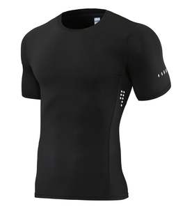 Protector de erupción de manga larga con logotipo personalizado con protección solar UPF 50 + UV para camisa de compresión de secado rápido para hombre - Product Image 2