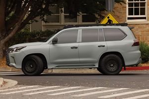 Lexus LX 570 V8 2016 Usado en Buen Estado, Tracción en las Cuatro Ruedas, Paquete de Lujo, Revestimiento Exterior Texturizado Verde Tiffany - Product Image 2