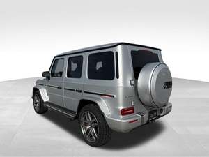 MER-BENZ Clase G AMG G 63 4MATIC SUV 2023 USADO, Color Plata Iridium Metalizado - Product Image 5