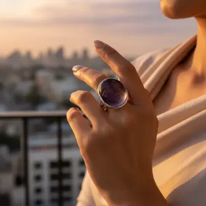 Anillo de Plata 925 para Mujer, Joyería Fina con Amatista Natural Tallada, Baño de Rodio, Incrustaciones de Piedras Preciosas - Product Image 2