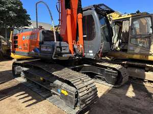 Excavadora hidráulica Hitachi de segunda mano, original de 20 toneladas, enfocada en componentes de motor central, a la venta - Product Image 3