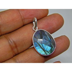 925 Sterling Silver <b>Labradorite</b> <b>Pendant</b> with Rose Gold Silver Jewelry Gemstone Perfect Gift for Her Made in India - Product Image 3