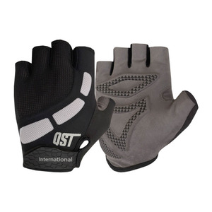 Gants de sport en polyester à demi-doigts en gros, antidérapants pour les sports de plein air, la musculation et l'entraînement, avec logo et couleur personnalisés - Product Image 5