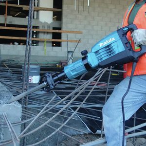 Martillo Demoledor Eléctrico/DIY Industrial de 35 lb con Brocas Hexagonales de 1-1/8, Alimentado por Batería - Product Image 1