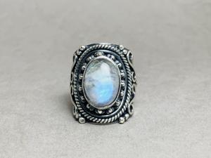 Anillo de piedra lunar arcoíris natural Plata de Ley 925 Anillos de piedras preciosas Hecho a mano Anillos de piedra lunar al por mayor de plata a precios de fábrica - Product Image 3