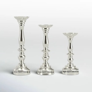 Pilier de bougie en métal décoratif de table le plus vendu pour la décoration de la maison et du mariage Pilier de bougie plaqué argent - Product Image 2
