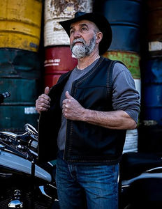 Men's <b>Plus</b> <b>Size</b> Fashionable Cowhide Leather <b>Waistcoat</b> Breathable Waterproof Windproof Anti-Uv OEM Customizable Full Sleeve - Product Image 4