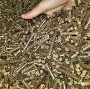 Granulés de bois premium Lake Valley, sac de 40 lb, sans agents liants, combustible pour système de chauffage, teneur en cendres 0,6 %, valeur calorifique 4800, humidité 8 % - Product Image 3
