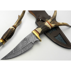 Skinner professionnel en acier damas fait à la main de haute qualité avec poignée en corne avec gaine en cuir pur. - Product Image 1