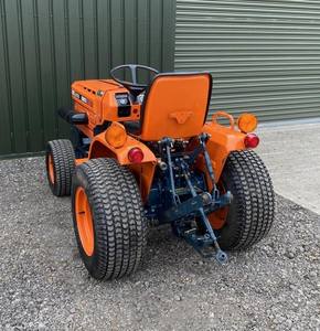 Pour Kubota B6200 en stock avec une qualité supérieure livraison rapide prix de gros-les composants de base comprennent le roulement de boîte de vitesses de pompe - Product Image 3