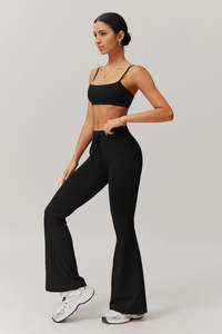 Dernier soutien-gorge de sport Ivanna noir personnalisé encolure carrée bretelles spaghetti respirant et à fort impact soutien-gorge de sport pour femme Gym Fitness - Product Image 5