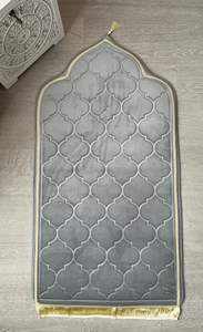 Premium Silk <b>Prayer</b> <b>Mat</b> With Anti Slip Backing Thick Comfortable Elegant Traditional Islamic Design For Daily Worship - Product Image 2